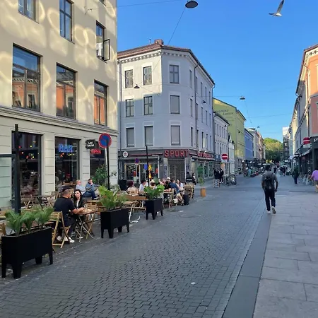 Cozy - 9 Min Walk From Station